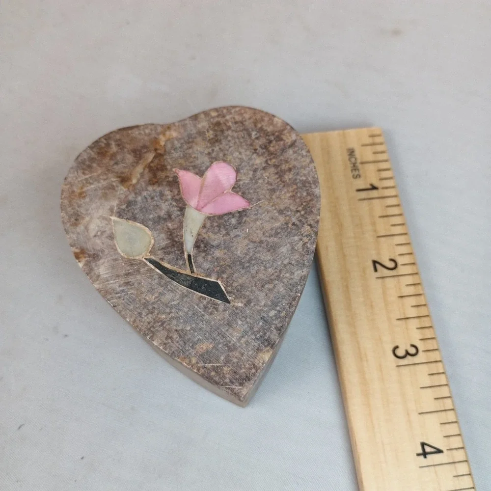 Heart Shaped Soapstone Trinket Box With Mother Of Pearl Flower Inlay 3.5